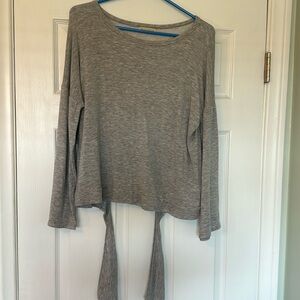 NWOT Hologram Grey Sweater, size medium